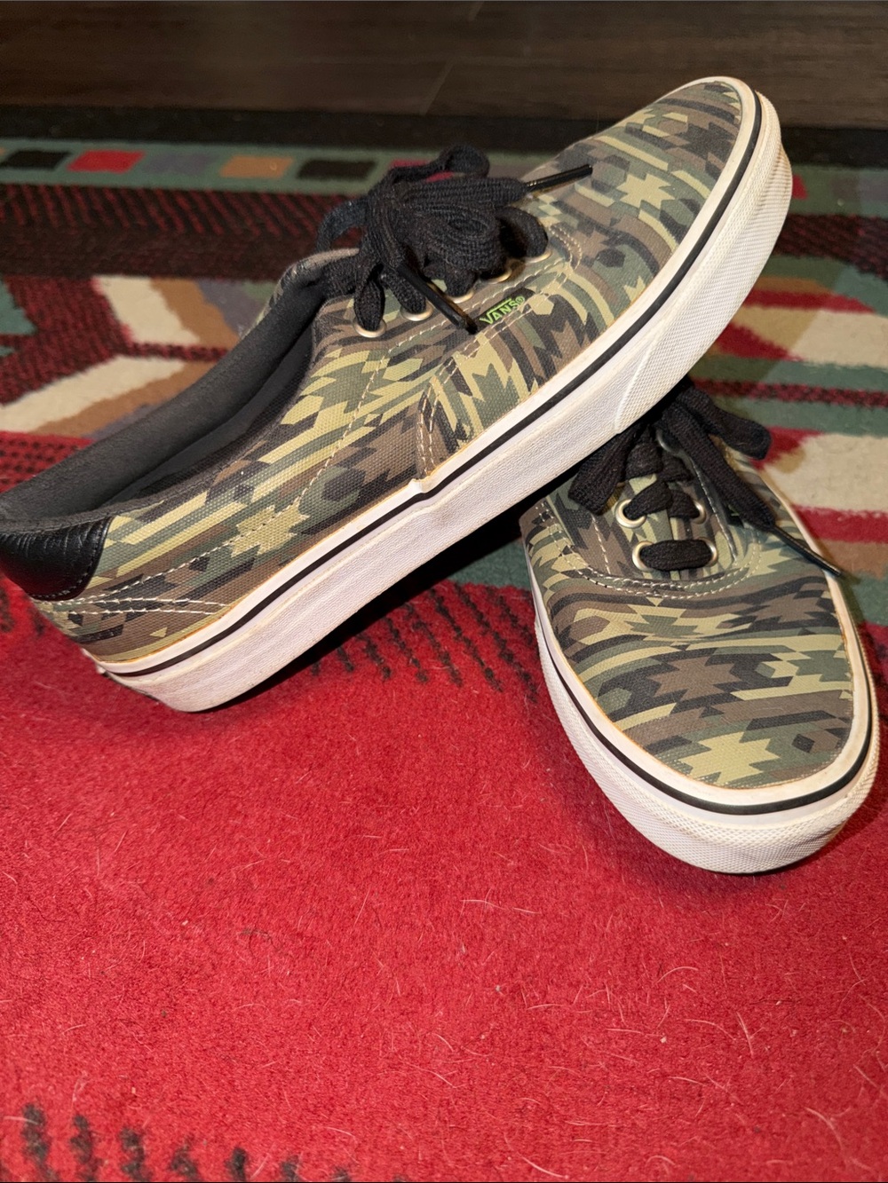 Camo Vans size 8 - Picture 2 of 5